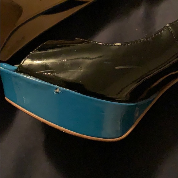 Marc Fisher Platform Patent Leather Shoes - Picture 5 of 5